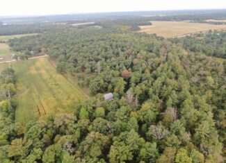 40 acres just north of Wisconsin Dells with abundant deer & turkey habitat