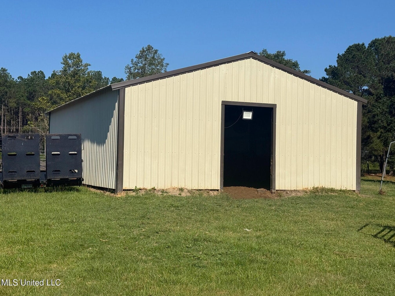 Pike Co Home with 125 Acres in North Pike School District