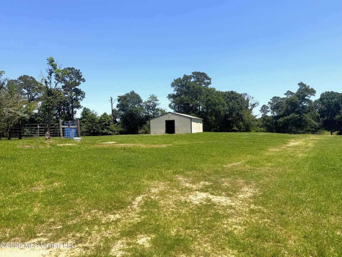 Pike Co Home with 125 Acres in North Pike School District