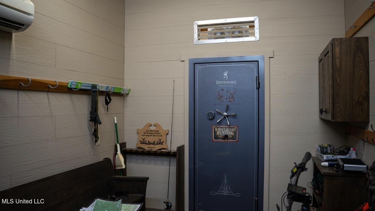 Turkey Roost Lodge in Wilkinson County, Mississippi