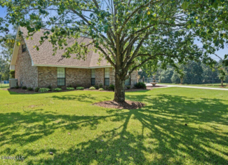 Pike Co Home with 125 Acres in North Pike School District