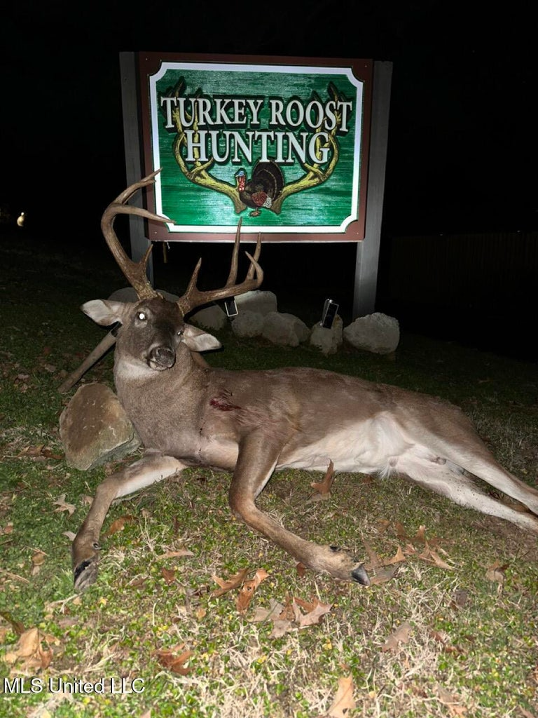 Turkey Roost Lodge in Wilkinson County, Mississippi