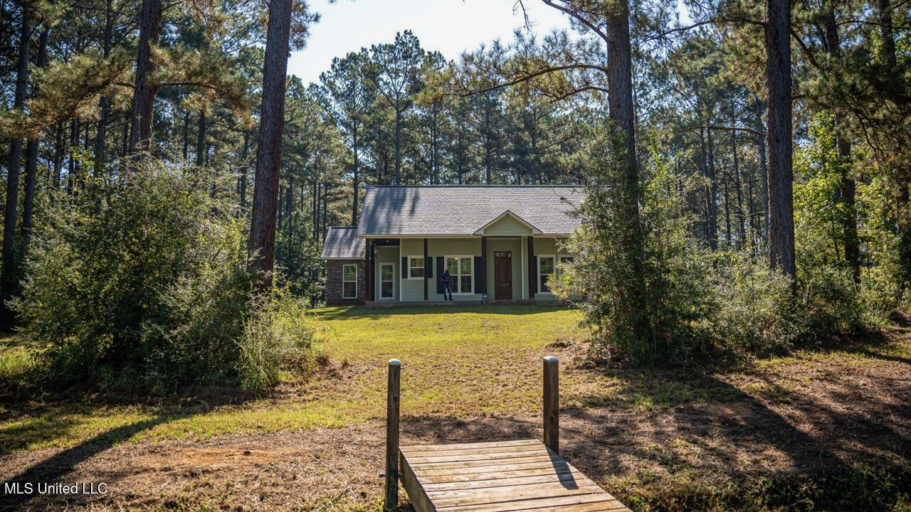 113 Acres Hunting Land with Home in Amite County, MS