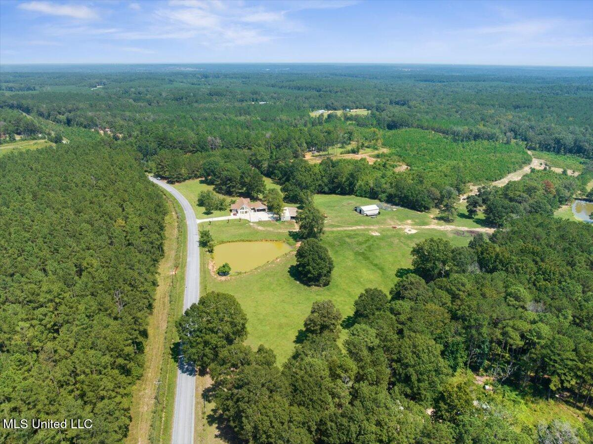 Pike Co Home with 125 Acres in North Pike School District