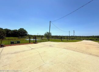 Pike Co Home with 125 Acres in North Pike School District