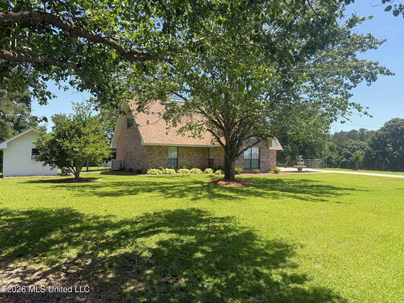 Pike Co Home with 125 Acres in North Pike School District