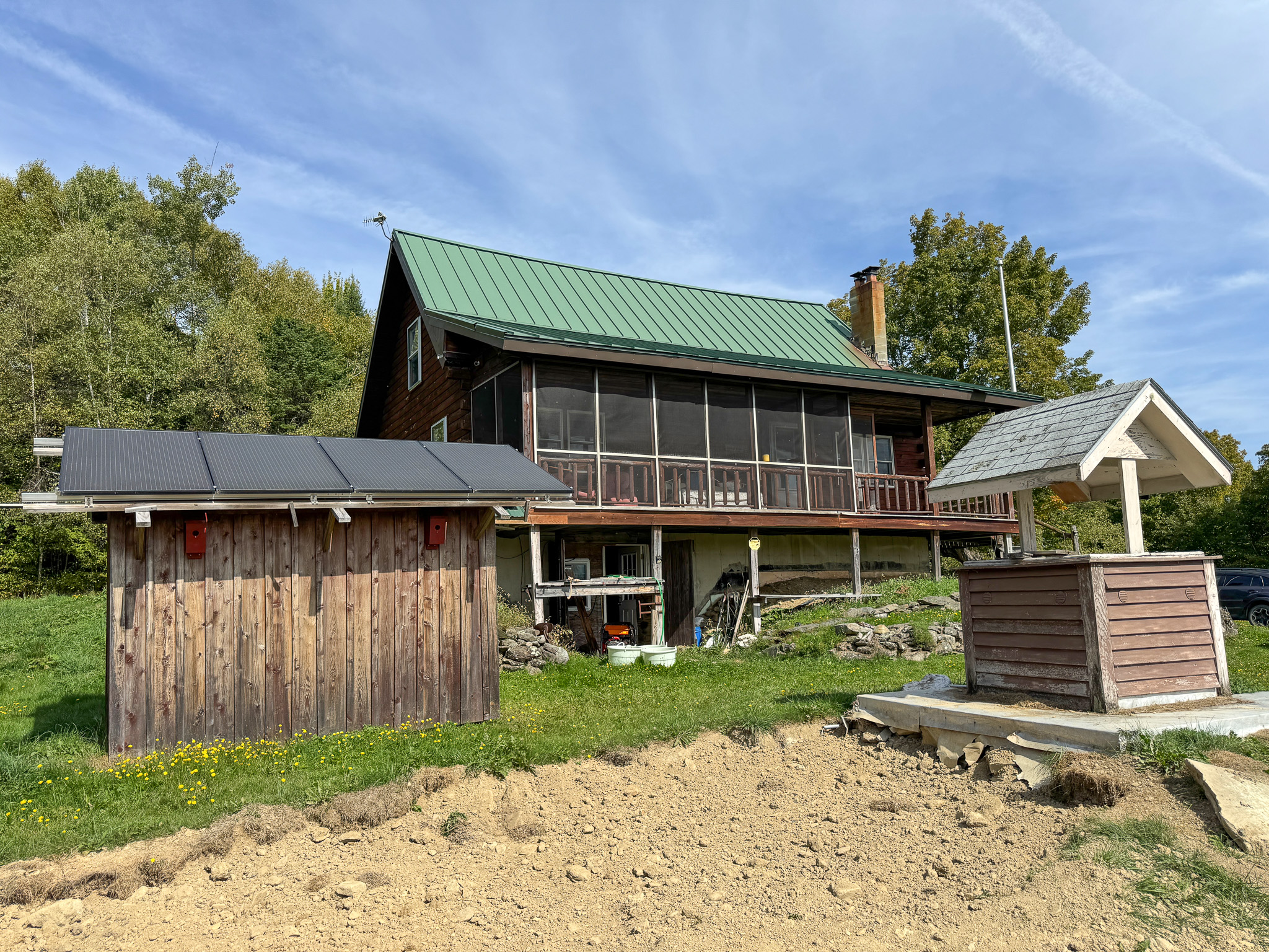Off-Grid Log Home on 33.4 Acres