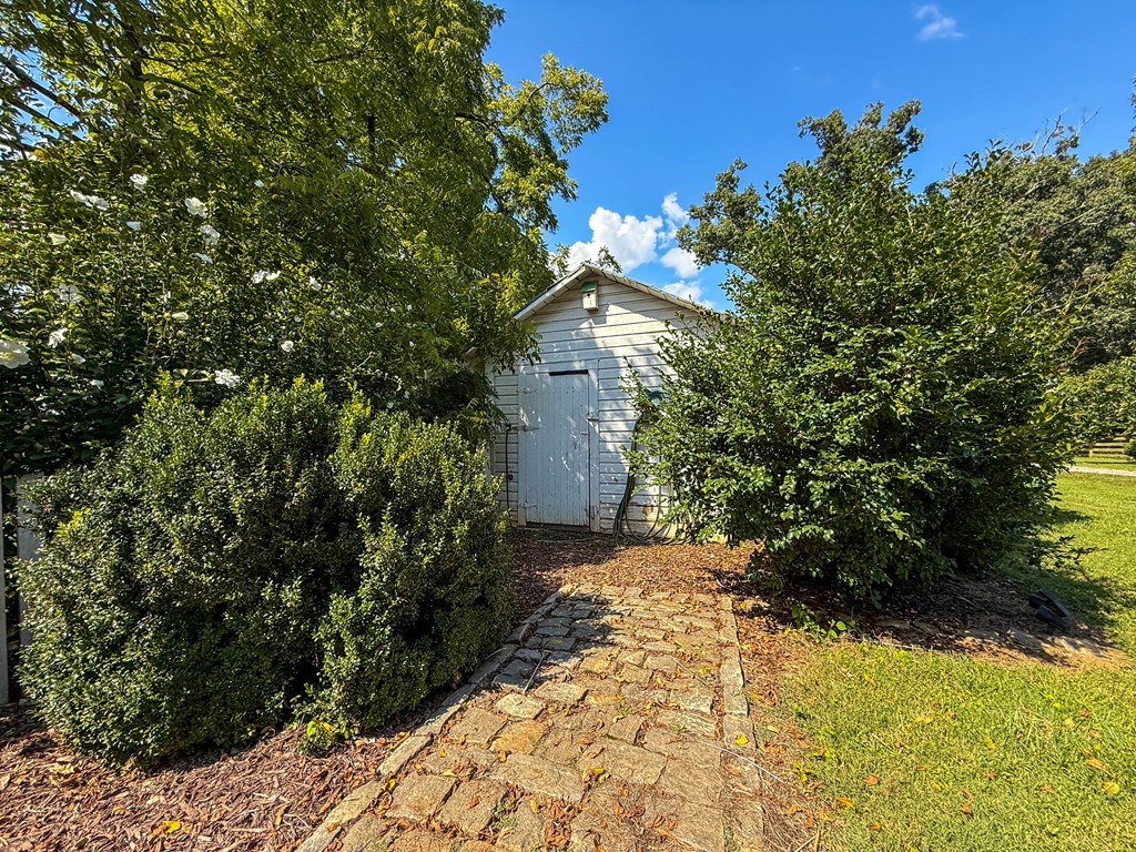 Historic Buckshoal Farm: Hunting, Fishing & Legacy Living