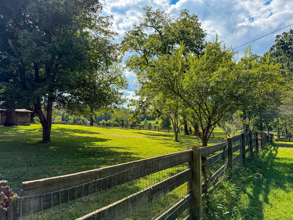 Historic Buckshoal Farm: Hunting, Fishing & Legacy Living