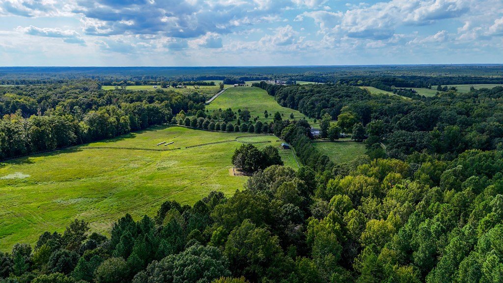 Historic Buckshoal Farm: Hunting, Fishing & Legacy Living