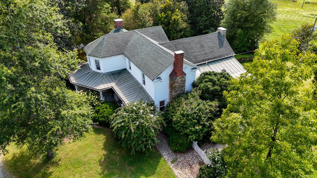 Historic Buckshoal Farm: Hunting, Fishing & Legacy Living