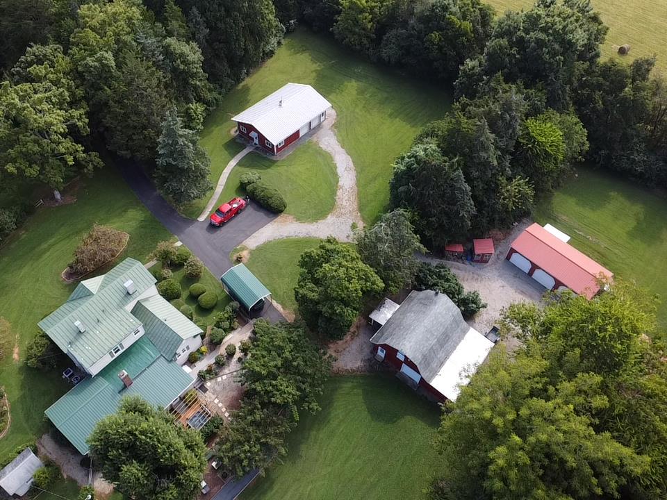 Modern Comfort Meets Rural Charm – Recreation Paradise