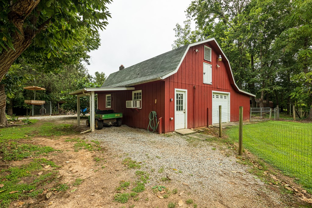 Modern Comfort Meets Rural Charm – Recreation Paradise