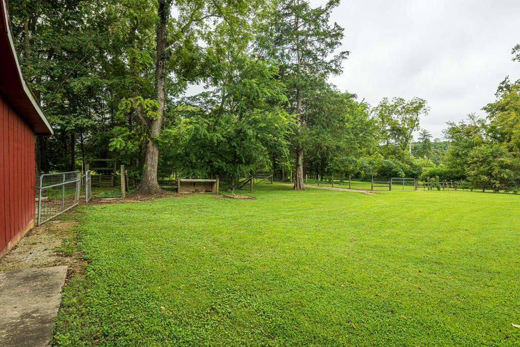 Modern Comfort Meets Rural Charm – Recreation Paradise