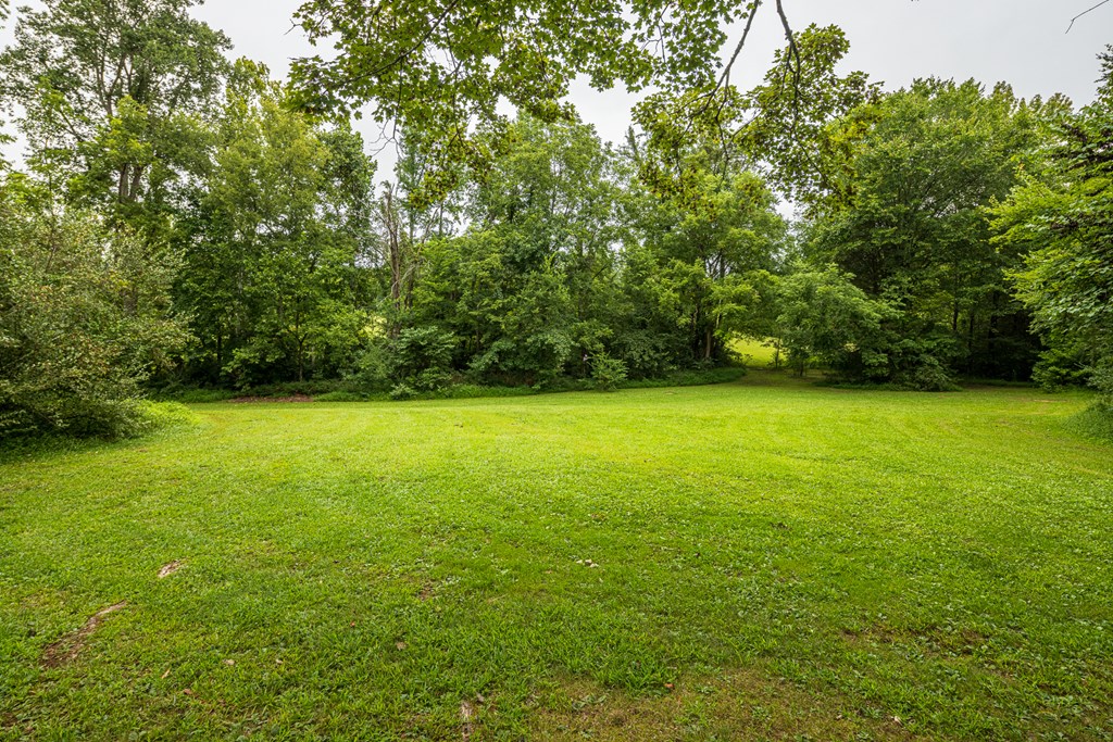 Modern Comfort Meets Rural Charm – Recreation Paradise