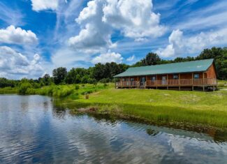 Home on Private Lake Collins MO