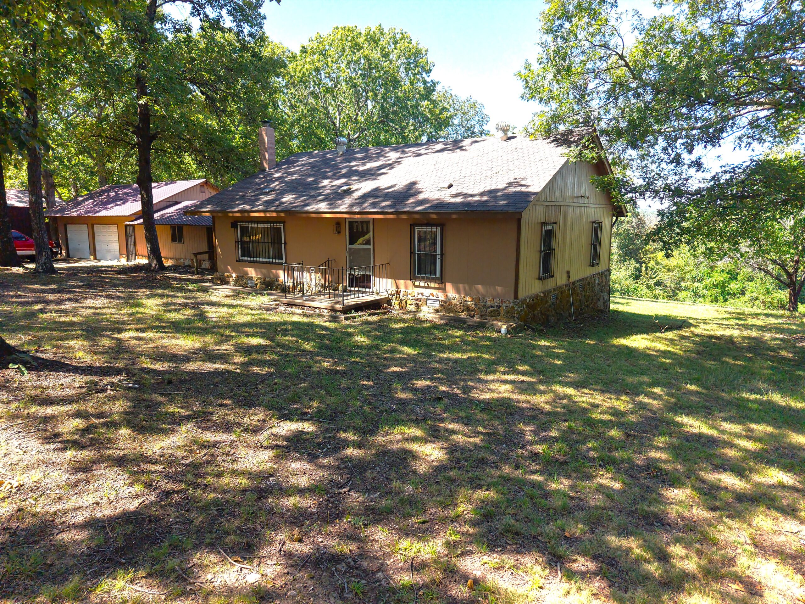 COUNTRY HOME AND HUNTING ACREAGE FOR SALE IN ARKANSAS OZARK MOUNTAINS
