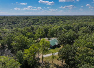 Home on 109+\- acres in Collins MO