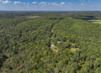 Home on 109+\- acres in Collins MO