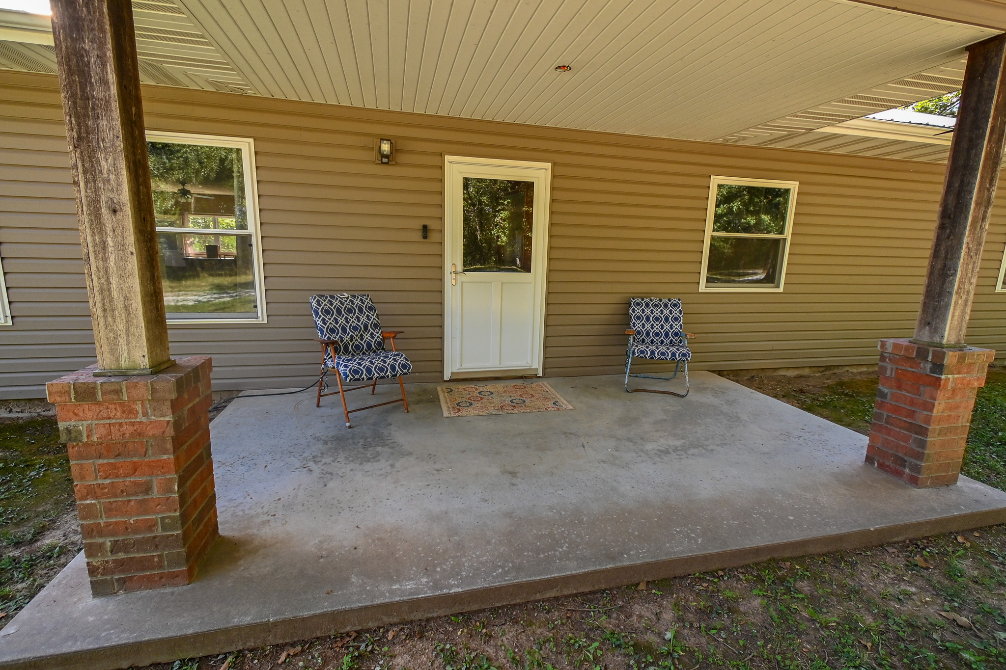 Home on 109+\- acres in Collins MO