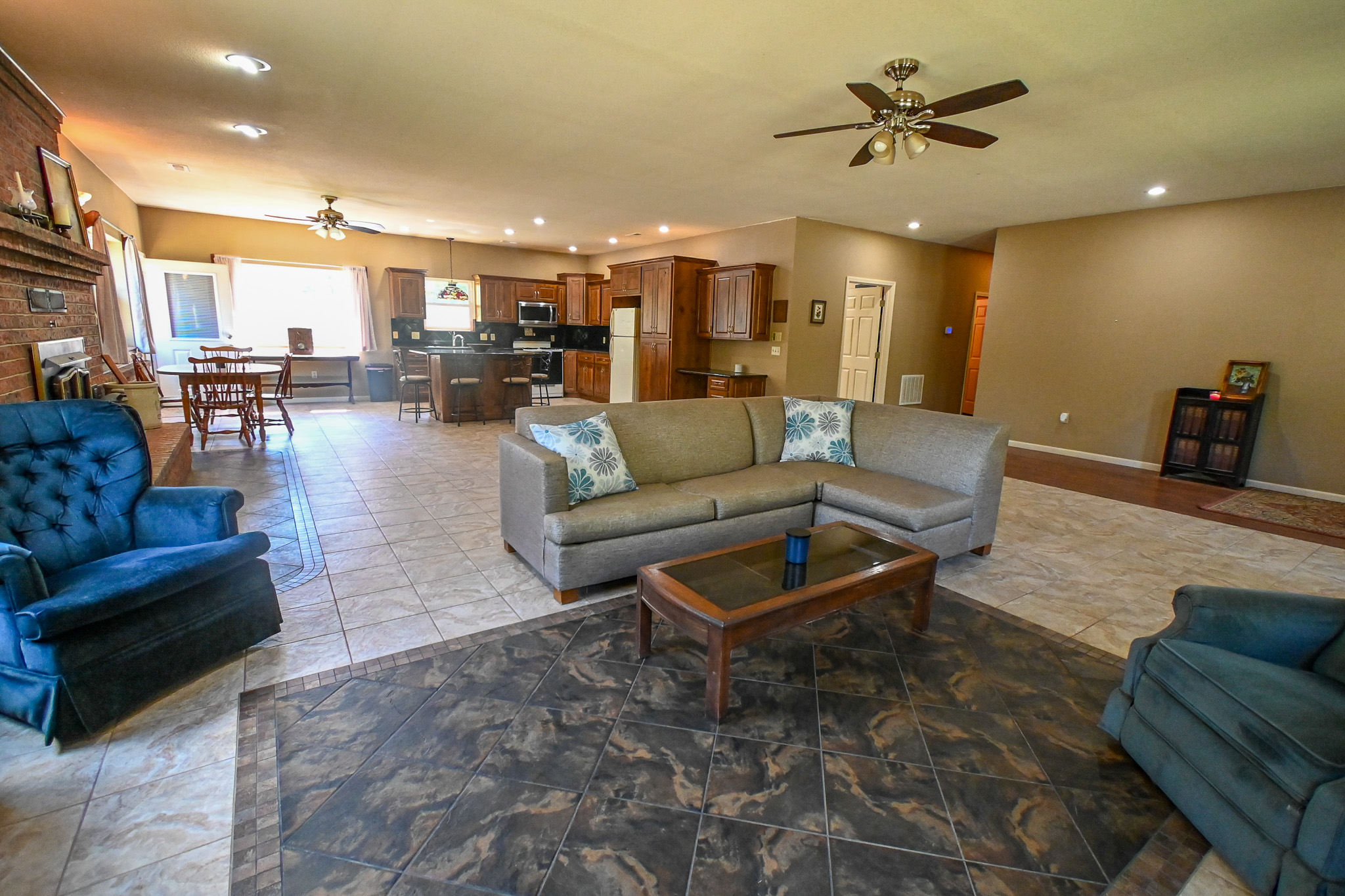 Home on 109+\- acres in Collins MO