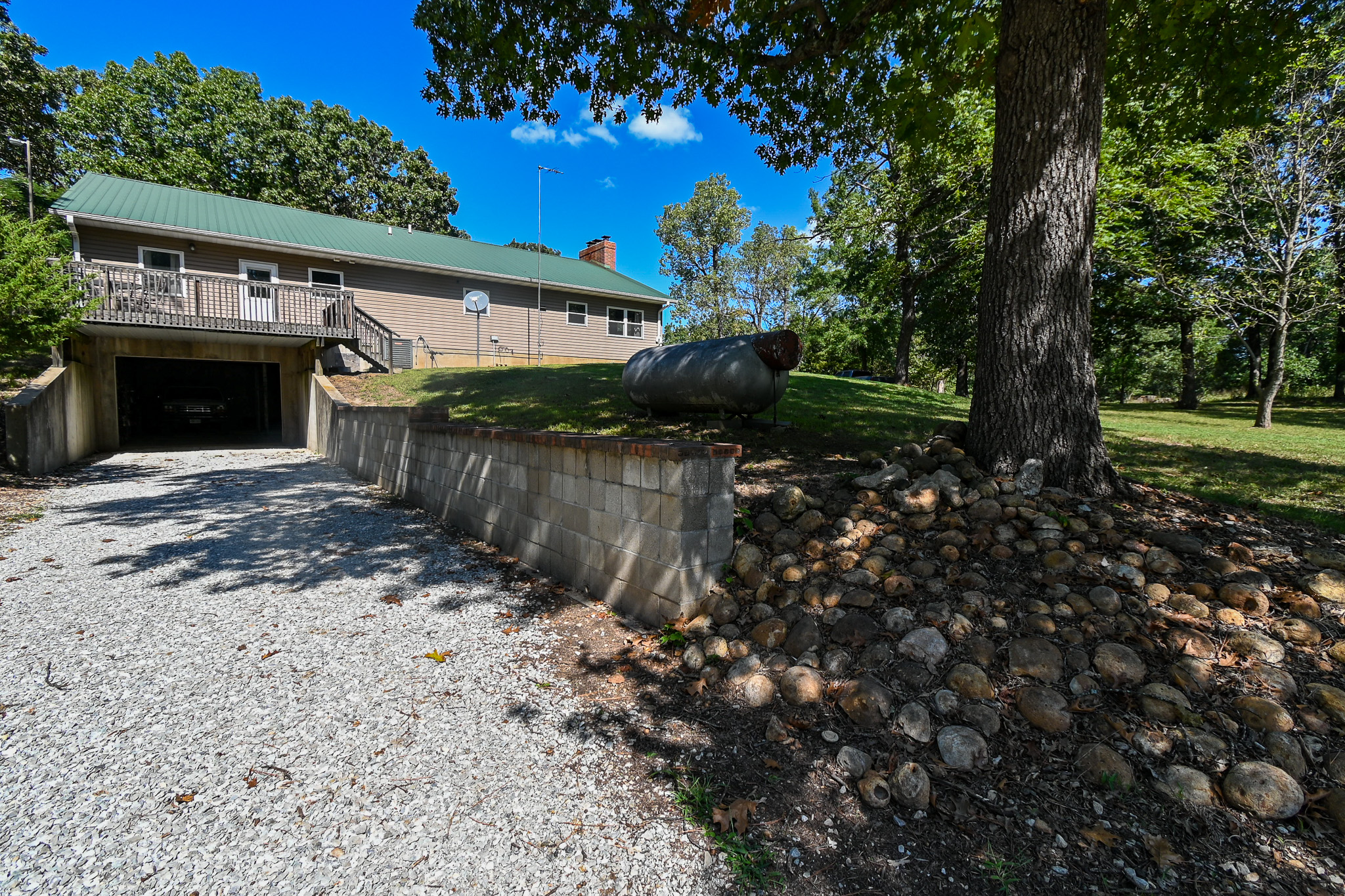 Home on 109+\- acres in Collins MO