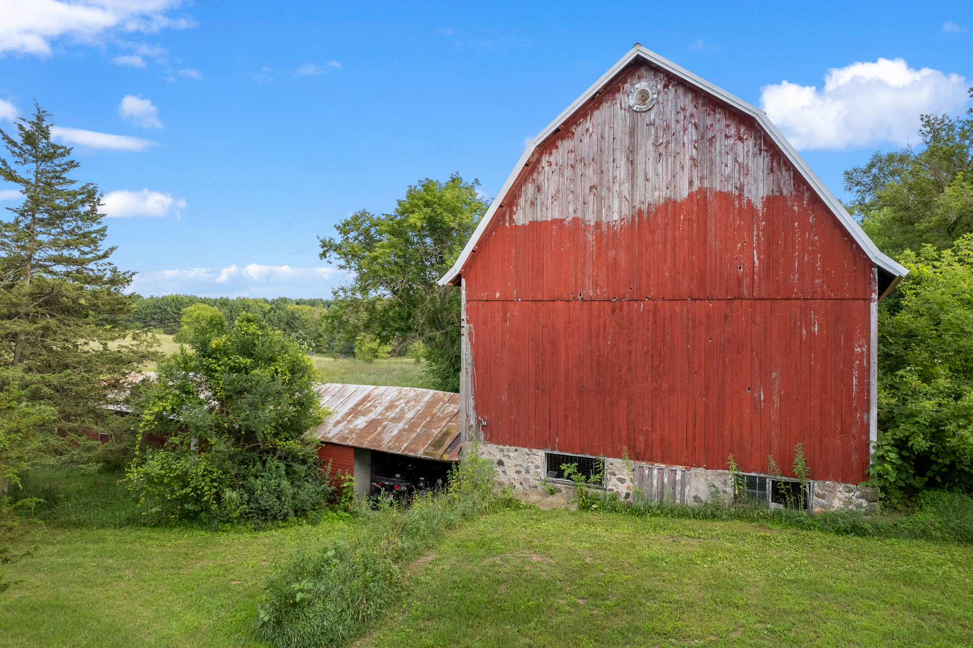 Marquette County Farm and 10+/- Acres Live & Online Auction