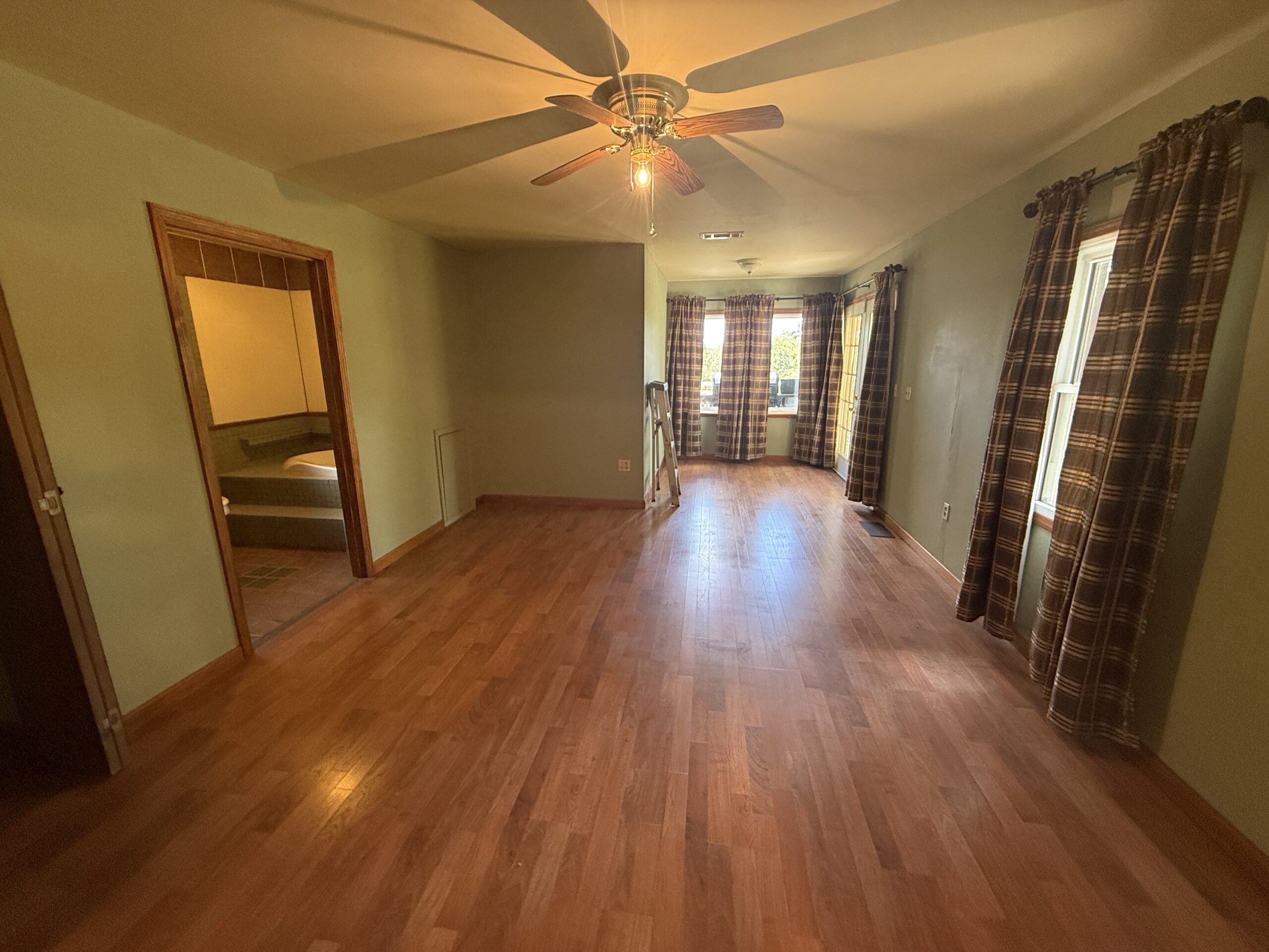 COUNTRY HOME AND HUNTING ACREAGE FOR SALE IN ARKANSAS OZARK MOUNTAINS