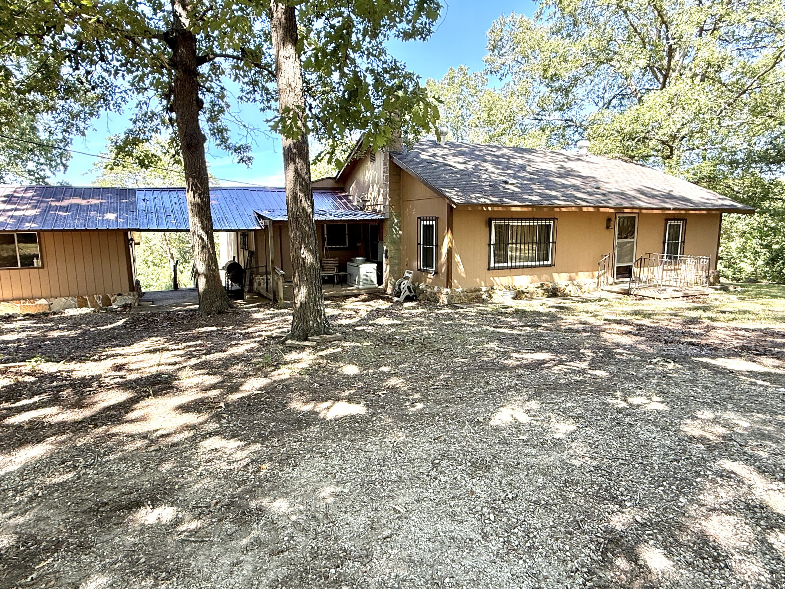 COUNTRY HOME AND HUNTING ACREAGE FOR SALE IN ARKANSAS OZARK MOUNTAINS