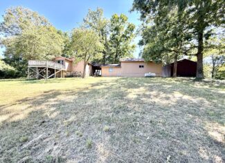 COUNTRY HOME AND HUNTING ACREAGE FOR SALE IN ARKANSAS OZARK MOUNTAINS