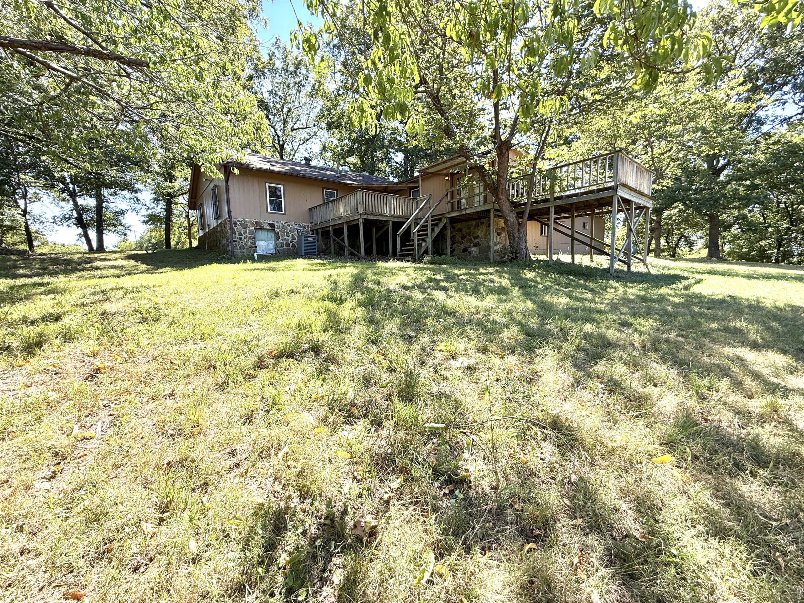 COUNTRY HOME AND HUNTING ACREAGE FOR SALE IN ARKANSAS OZARK MOUNTAINS