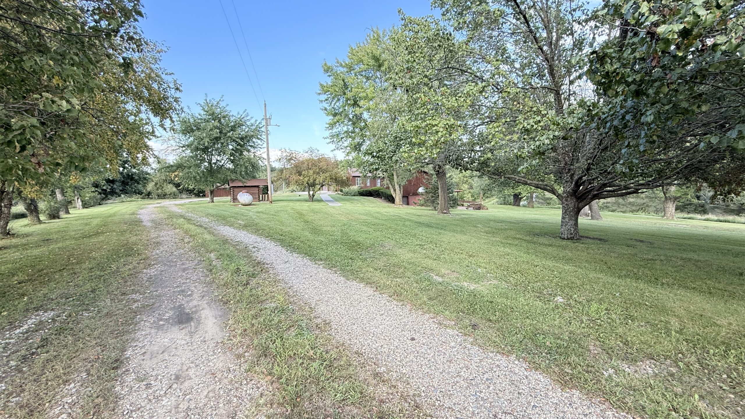 Spacious Home and Hunting on 24.5 Acres Just Outside of Bethany, MO