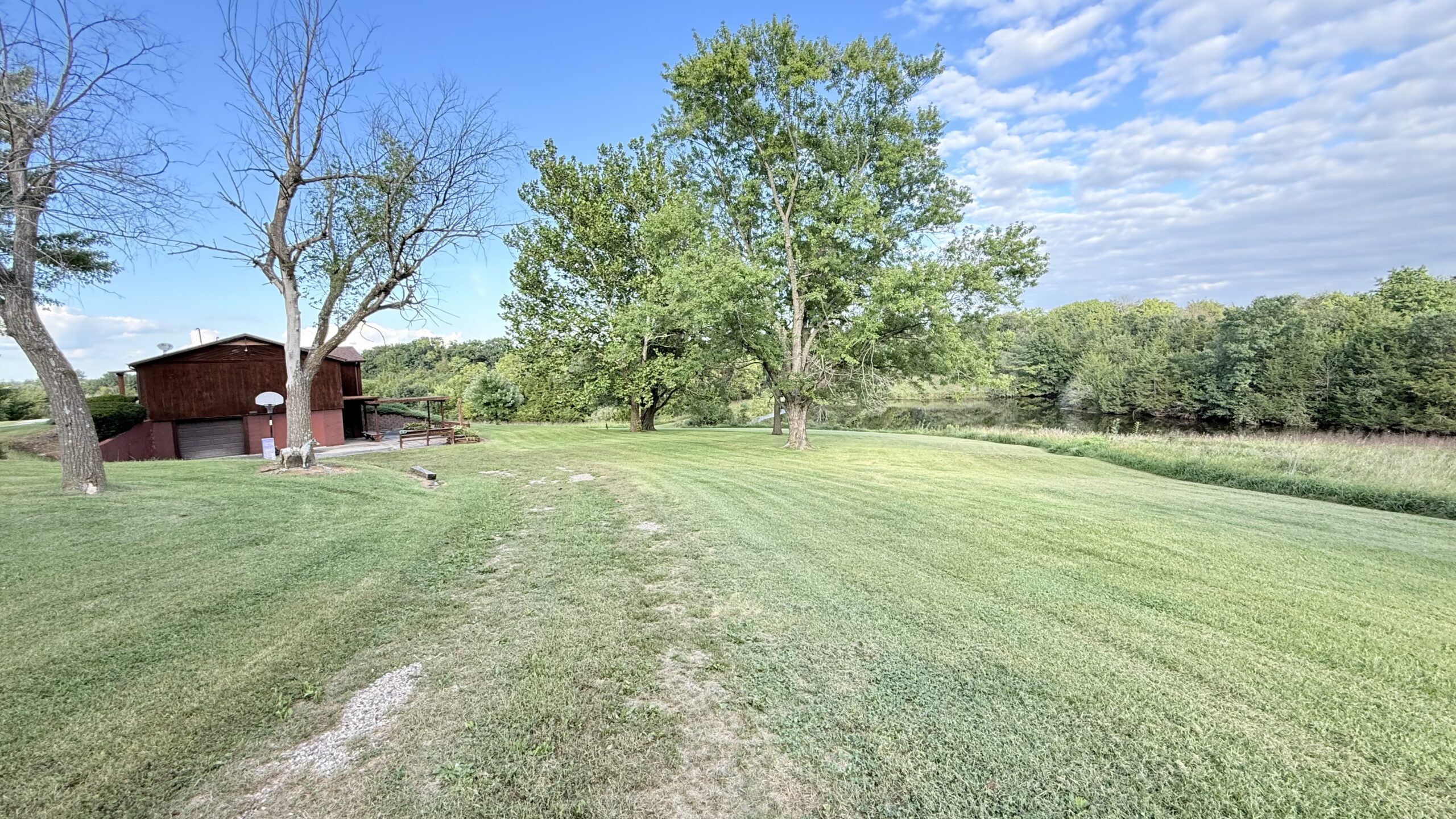 Spacious Home and Hunting on 24.5 Acres Just Outside of Bethany, MO