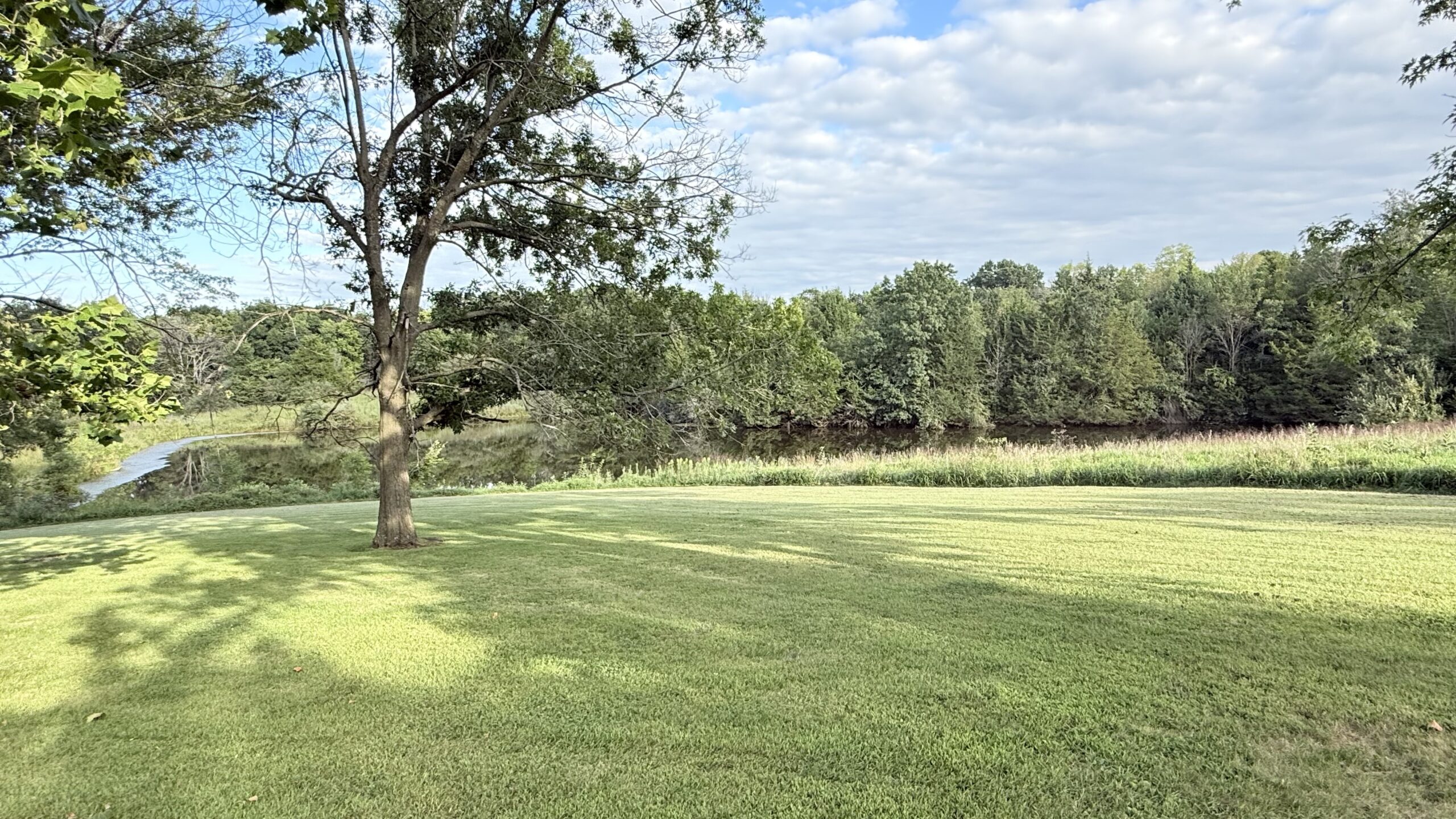 Spacious Home and Hunting on 24.5 Acres Just Outside of Bethany, MO