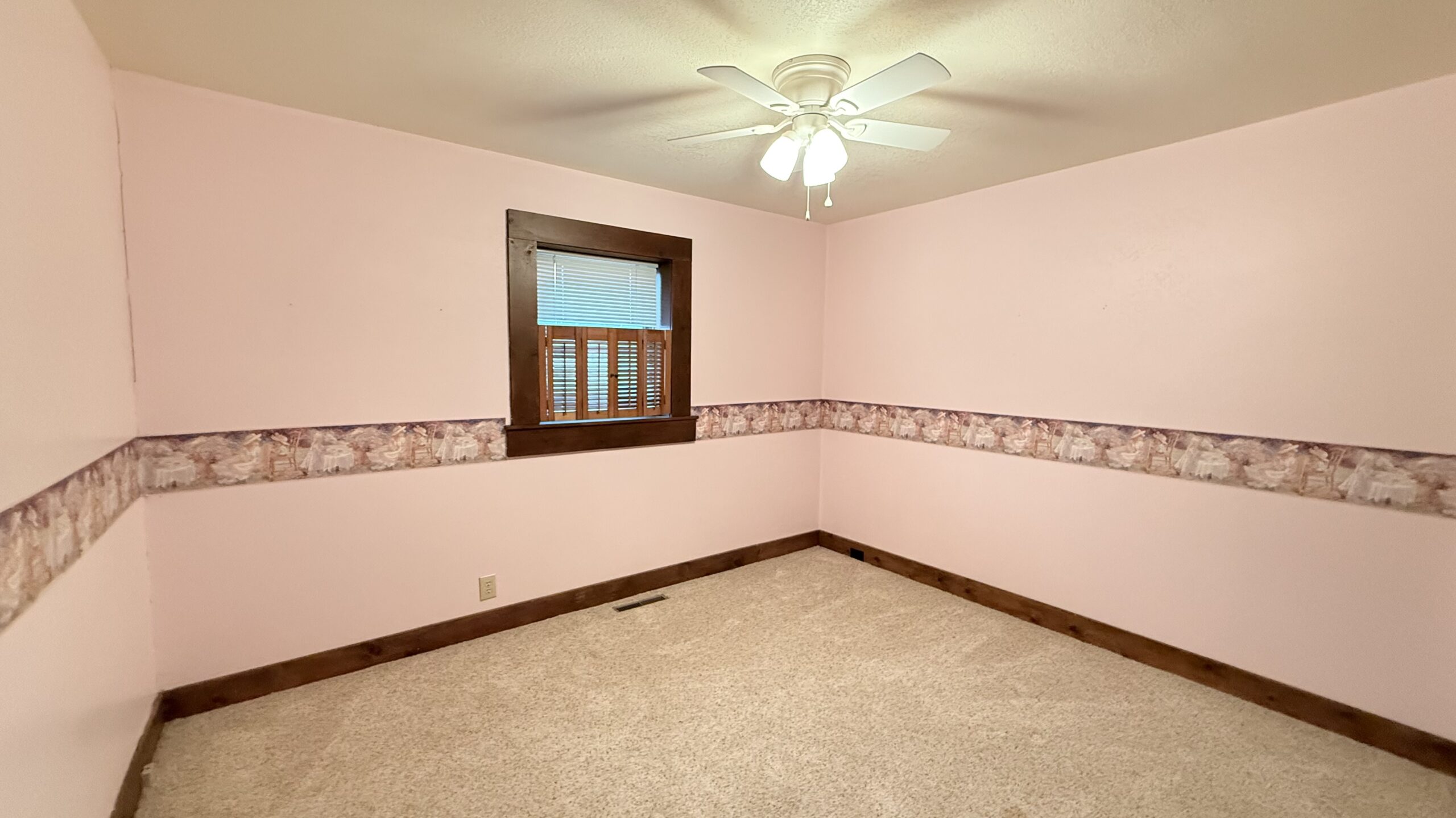 Spacious Home and Hunting on 24.5 Acres Just Outside of Bethany, MO