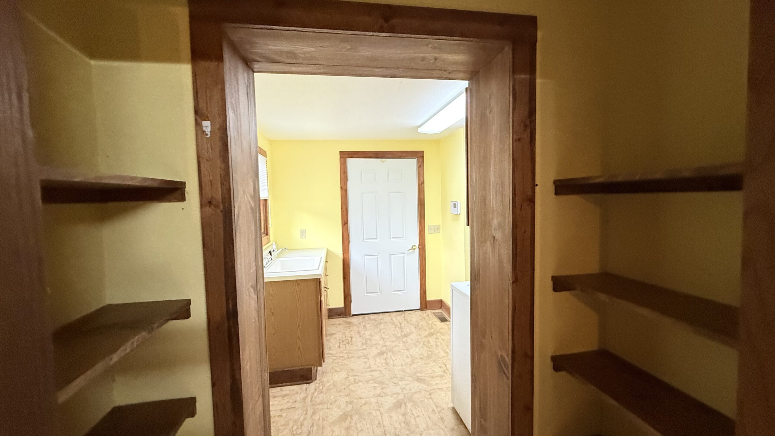 Spacious Home and Hunting on 24.5 Acres Just Outside of Bethany, MO