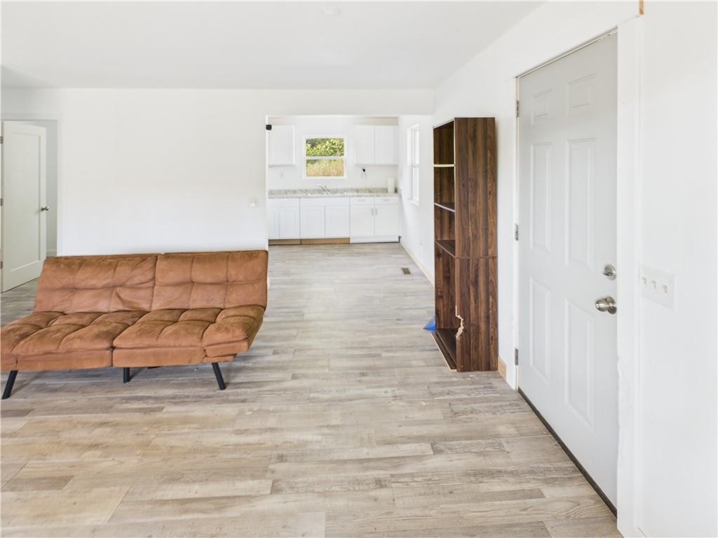 Ozark Mountain Home Hunting Retreat with Spring Fed Ponds For Sale in Searcy Co, Arkansas