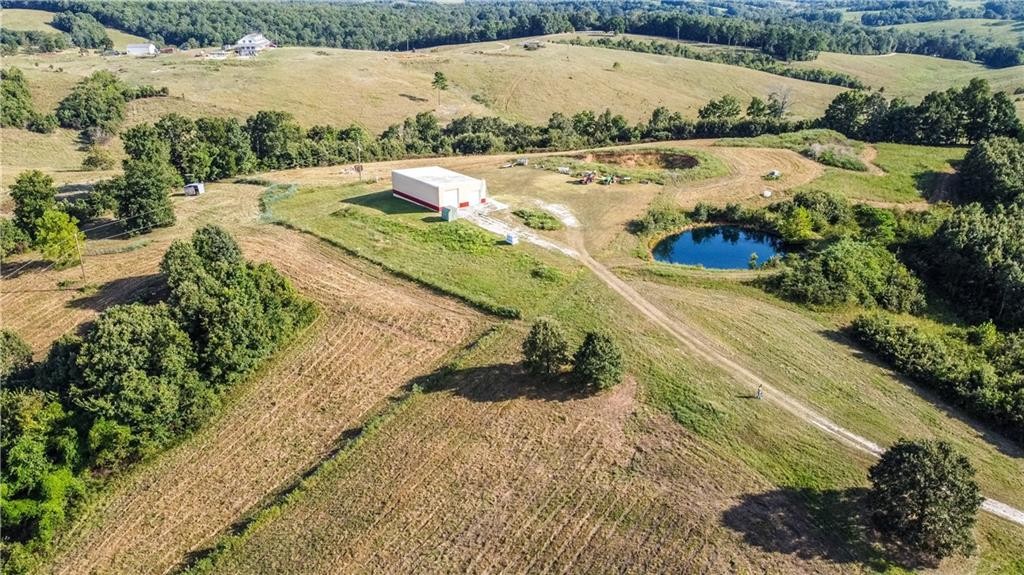 Ozark Mountain Home Hunting Retreat with Spring Fed Ponds For Sale in Searcy Co, Arkansas