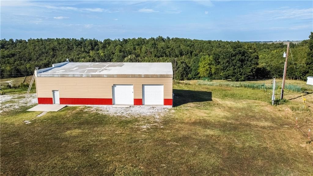 Ozark Mountain Home Hunting Retreat with Spring Fed Ponds For Sale in Searcy Co, Arkansas