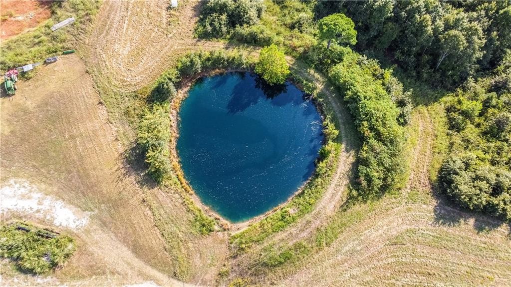 Ozark Mountain Home Hunting Retreat with Spring Fed Ponds For Sale in Searcy Co, Arkansas
