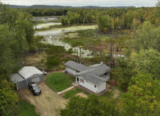 Waterfowl & Fishing Camp for Sale on the Mississippi River