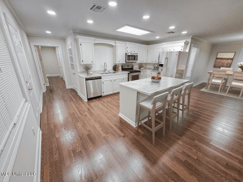 Remodeled Home on Acreage in Natchez, MIssissippi
