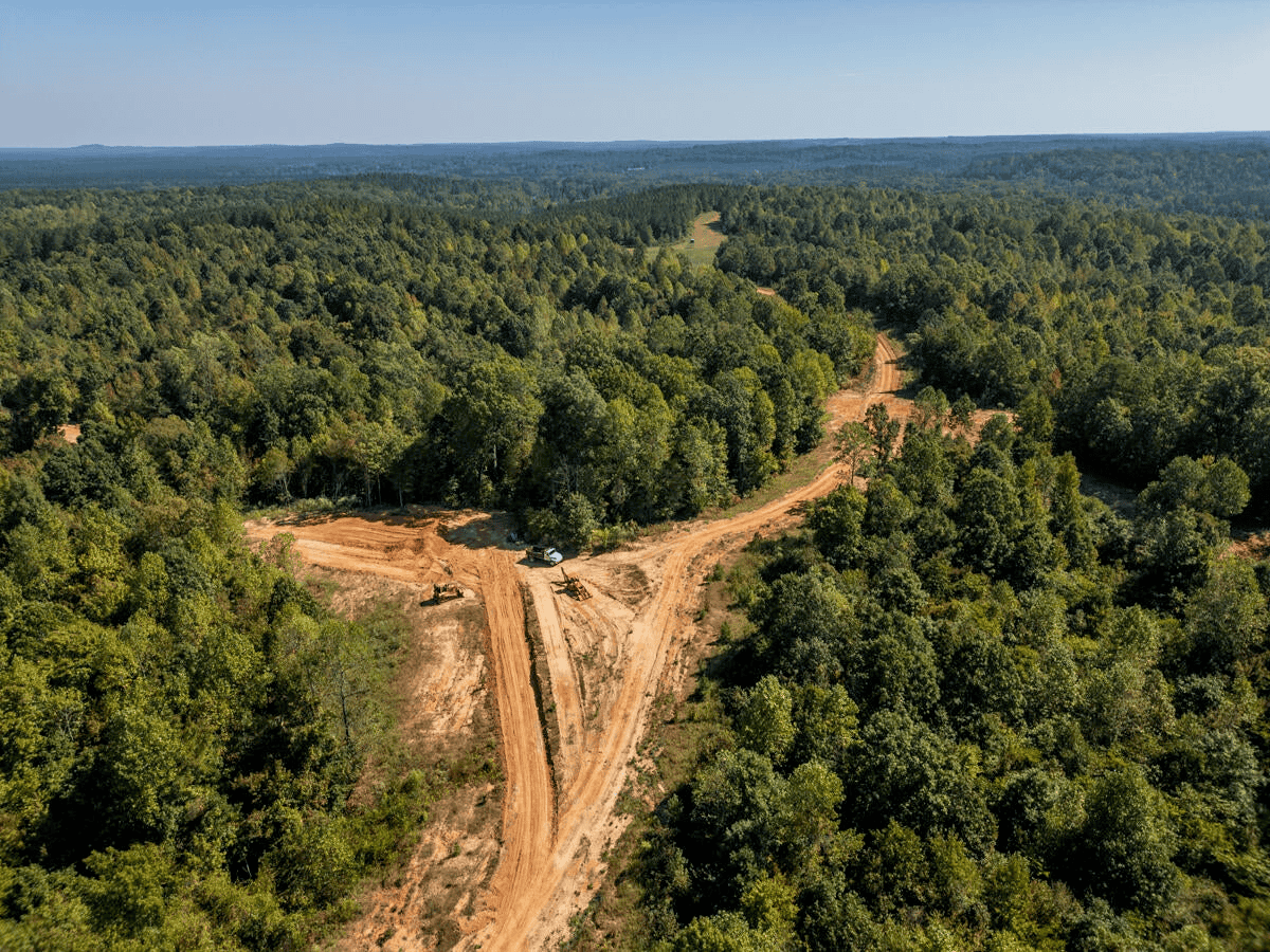 650 Acres Timberland and Lake Site Calhoun County MS