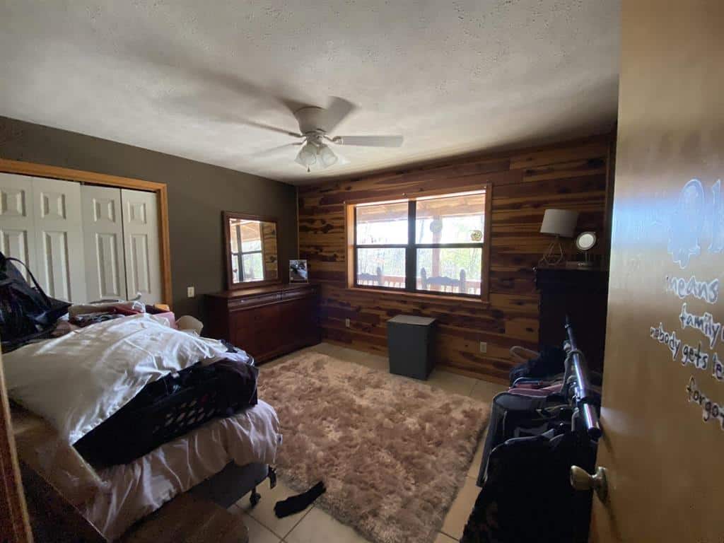 Large Acreage Property With Multiple Cabins For Sale In Ozarks