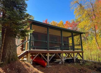 One of a Kind Off-grid Log Cabin Retreat