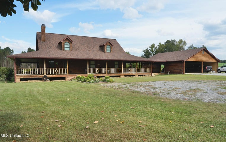 43 Acres of Beautiful Pasture with a Dream Farmhouse