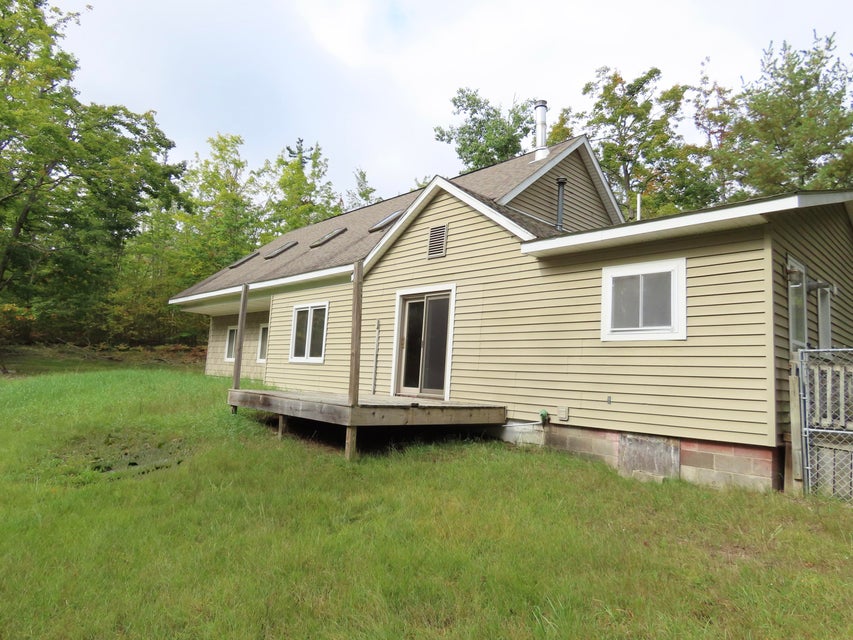 Elk Country Retreat in Atlanta, MI