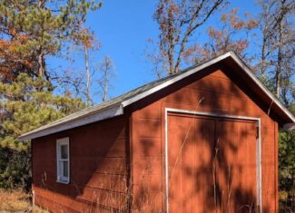 Charming Cabin w/ Garage on 3 Private Lots – Canada Creek Ranch Atlanta MI