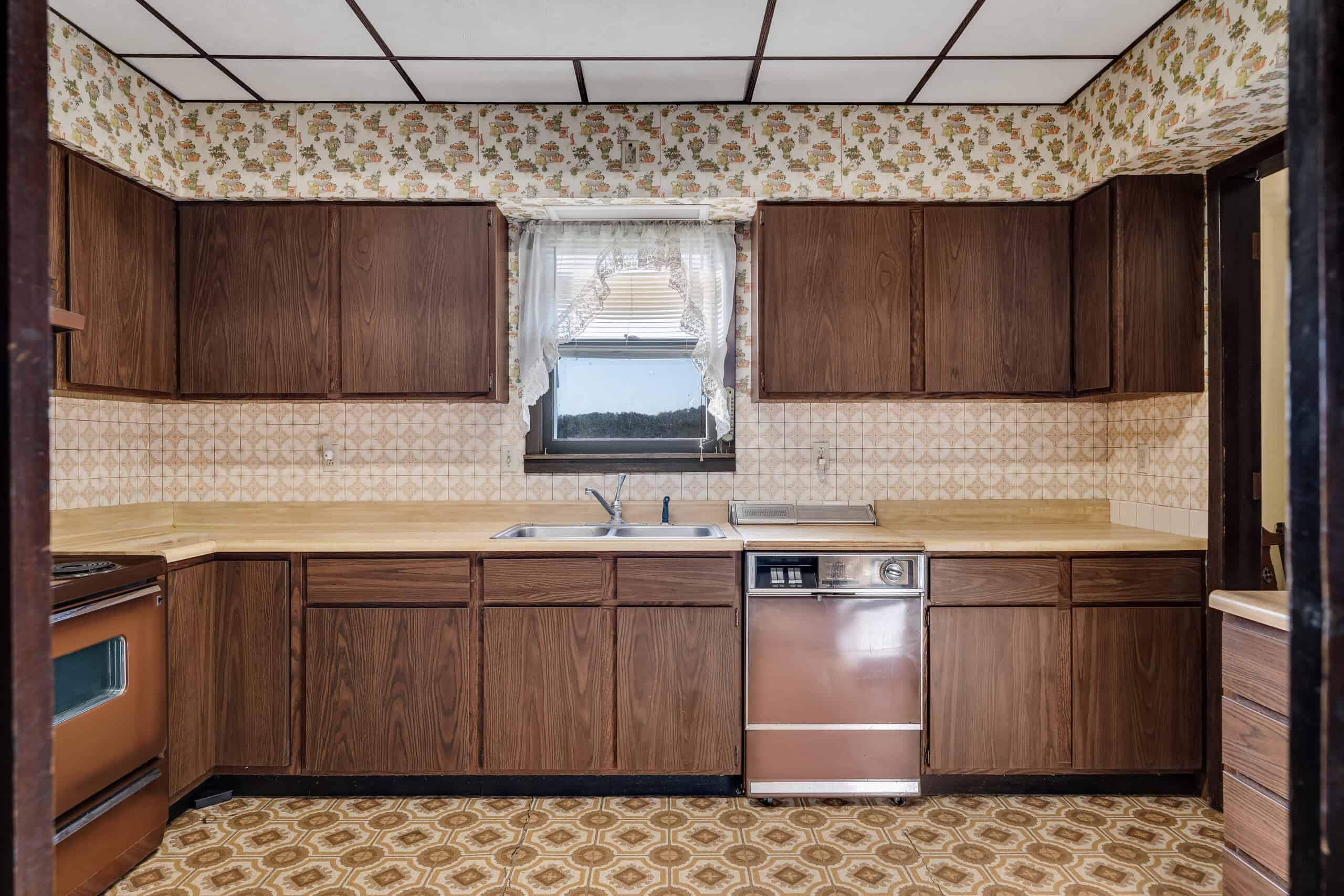 Trempealeau County Country Home & Hunting Property for Sale