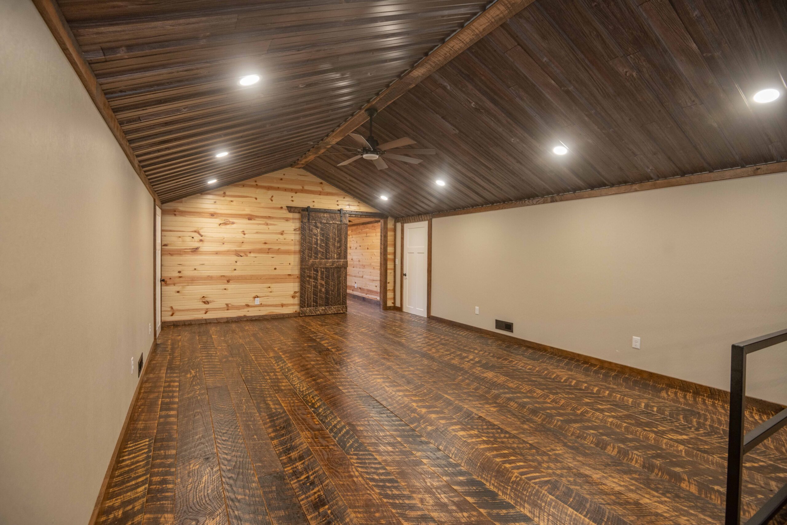245.4 +\- acres with home in Cross Timbers MO